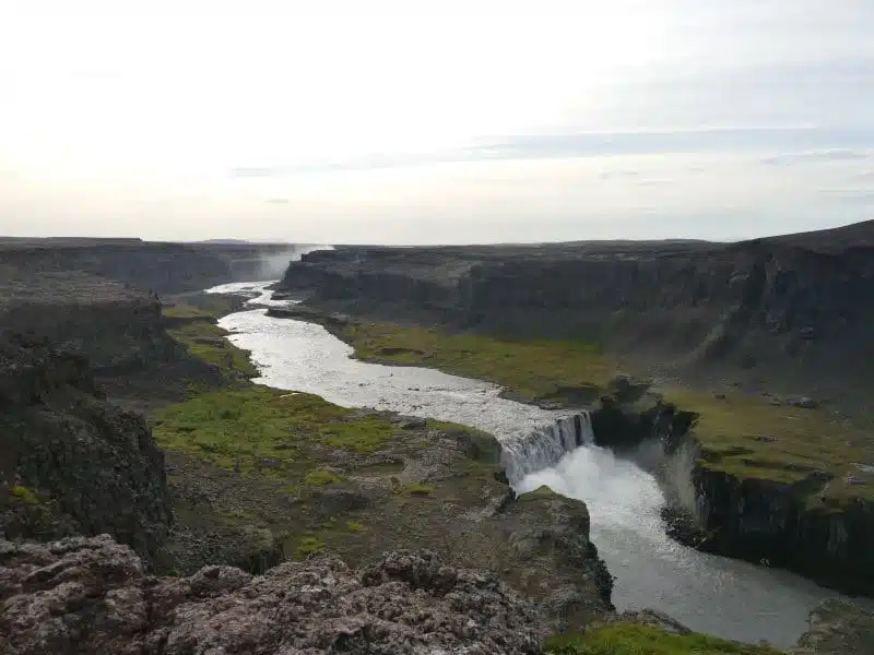 Rivière d'Islande Jökulsá á Fjöllum