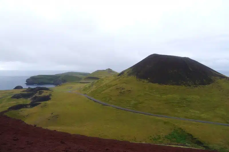 Heimaey et volcan de Helgafell