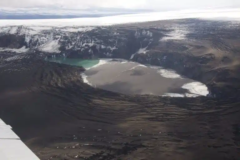 Importantes activités sismiques en Islande : le volcan Grímsvötn se réveille brutalement