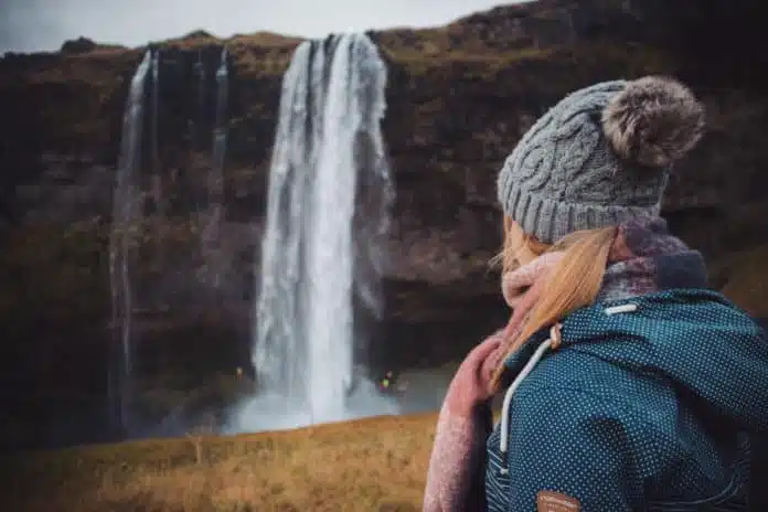 Les paysages naturels somptueux de l’Islande attirent de plus en plus d’étrangers.