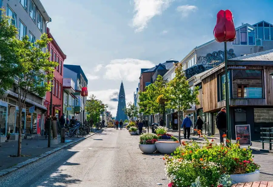 Vivre dans une ville islandaise à taille humaine est un des critères majeurs des candidats à l'expatriation.